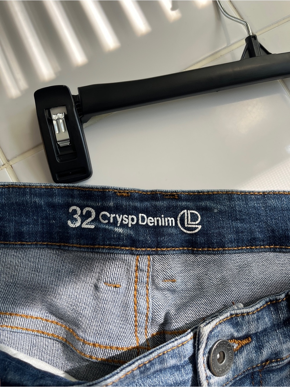 Crysp Denim Graphic Distressed Jeans Size 32 Streetwear Skeleton Barbed Wire - Picture 3 of 4